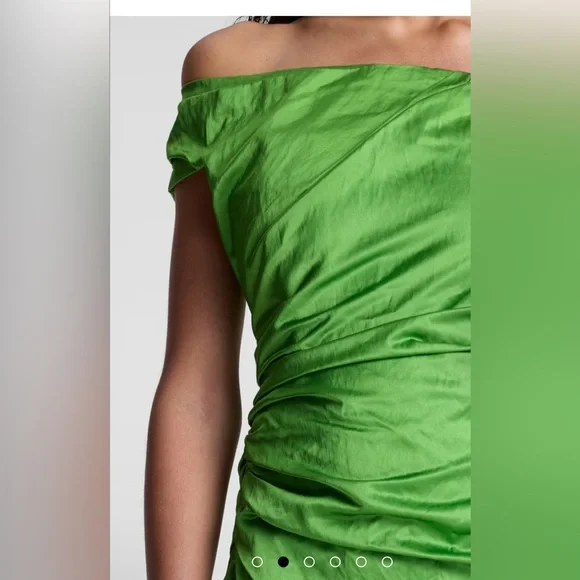 A.L.C. Camille Off Shoulder Satin Dress Elegant Green Off-Shoulder Dress size 6 - Picture 2 of 5